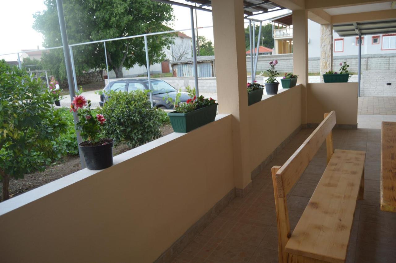 Apartman Didi Biograd Na Moru Bagian luar foto